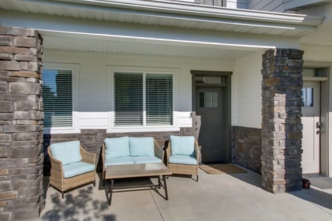 Garden City Townhome, Close to Parks + Downtown! Apartment in Garden City