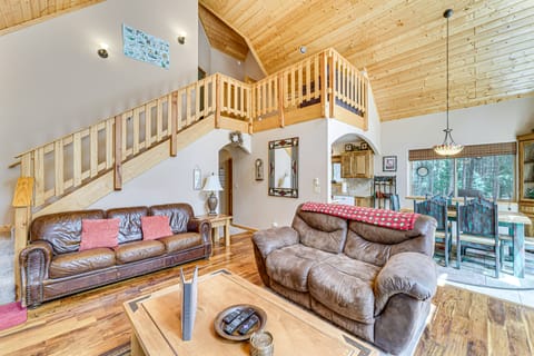 Angel Fire Cabin Rental w/ Hot Tub & Gas Grill! House in Angel Fire