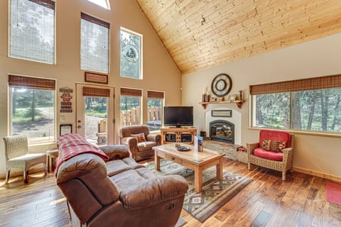 Angel Fire Cabin Rental w/ Hot Tub & Gas Grill! House in Angel Fire