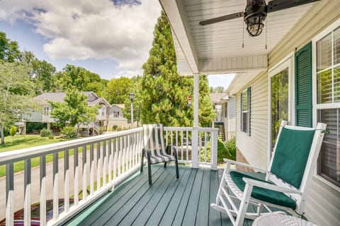 Pigeon Forge Home w/ Deck & Hot Tub Near Town! House in Pigeon Forge