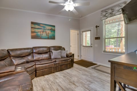 Oakland Oasis: Serene Retreat in the Ozarks House in Arkansas