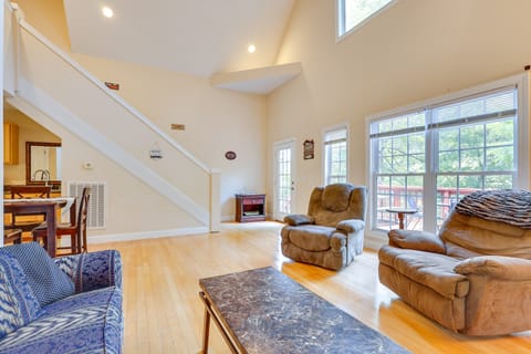 Secluded Alabama Retreat - Lewis Smith Lake Access House in Lewis Smith Lake