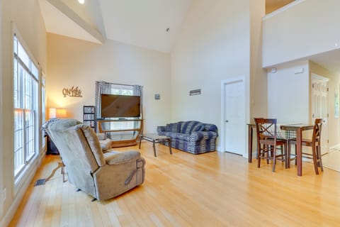 Secluded Alabama Retreat - Lewis Smith Lake Access House in Lewis Smith Lake