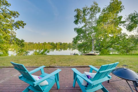 Lakefront Birchwood House w/ Deck + Fire Pit! House in Birchwood