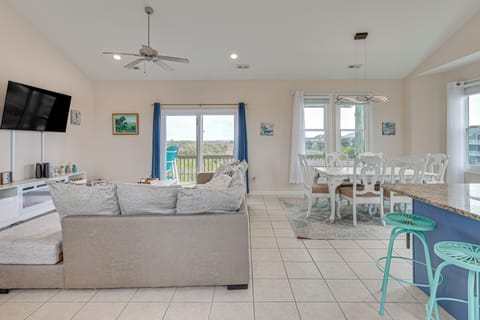 Walk to Surf City Beach: Ocean-View Home w/ Decks! House in Surf City