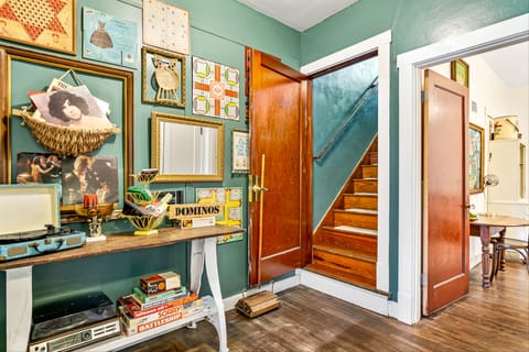 Charming Edwardsville Home: Walk to Downtown! House in Illinois