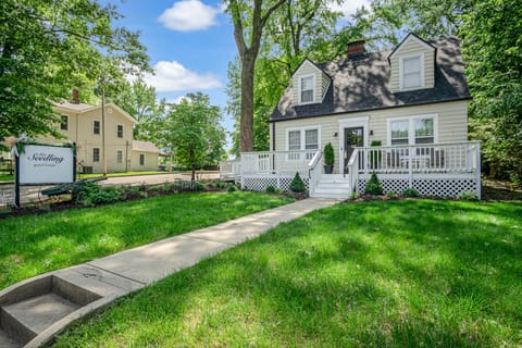 Charming Edwardsville Home: Walk to Downtown! House in Illinois