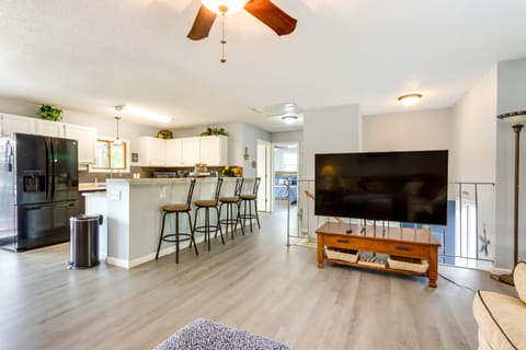 Fire Pit & Dock: Lake of the Ozarks Retreat! House in Ozark Mountains