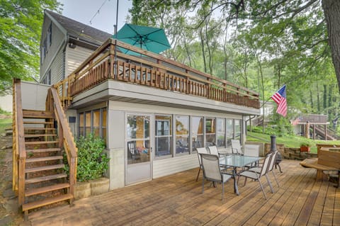 Lakefront Sister Lakes Vacation Rental w/ Dock! House in Sister Lakes