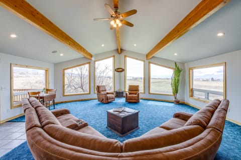 Corvallis 'Coyote Creek House' w/ Mountain Views! House in Idaho