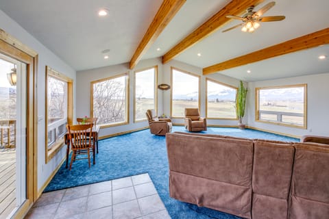 Corvallis 'Coyote Creek House' w/ Mountain Views! House in Idaho