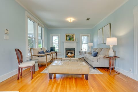 Pensacola Paradise: Furnished Deck & Gas Grill! House in Pensacola