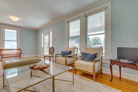 Pensacola Paradise: Furnished Deck & Gas Grill! House in Pensacola