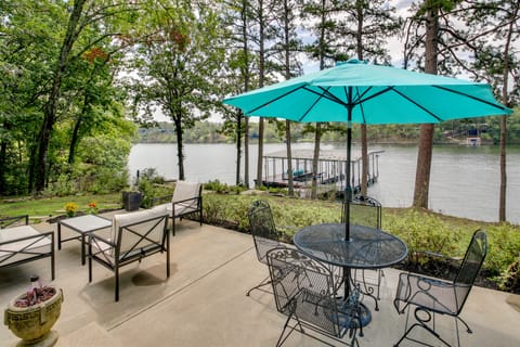 Waterfront Royal Home w/ Dock & Patio! House in Rockwell