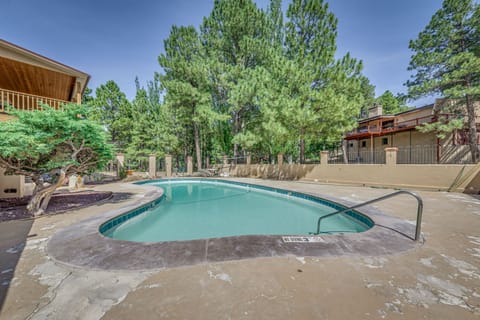 1 Mi to Ski Slopes: Alto Escape w/ Game Room! Apartment in Alto