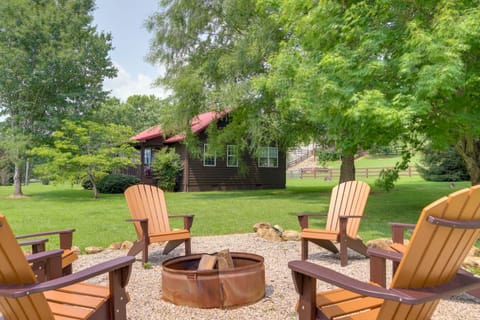 Fire Pit + Hot Tub: Family Cabin in Seiverville! House in Sevier County