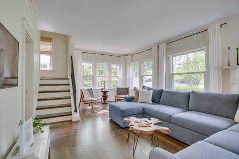 Pet-Friendly Cincinnati Retreat w/ Hot Tub Cottage in Cincinnati