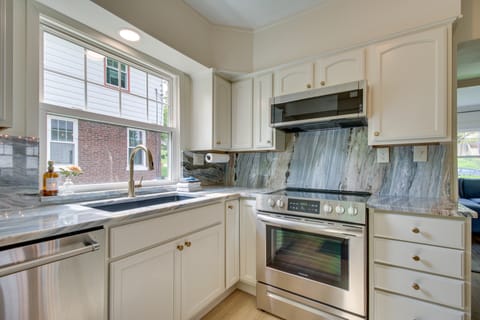 Pet-Friendly Cincinnati Retreat w/ Hot Tub Cottage in Cincinnati