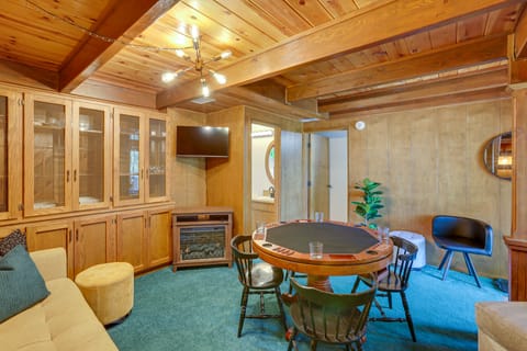 Rimforest Retreat w/ Fireplace & Mountain Views! House in Rimforest