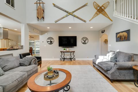 Near Dtwn: Twain Harte Home w/ Furnished Deck! House in Twain Harte