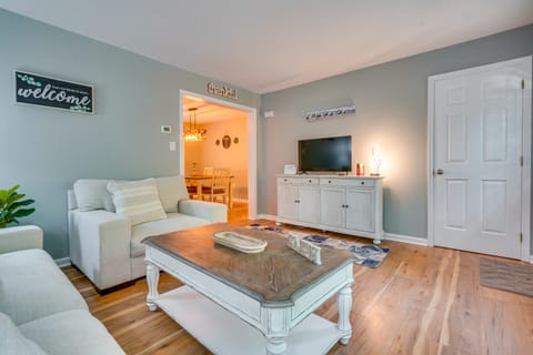 Outdoor Entertainment Areas: Family Ohio Getaway House in Ohio