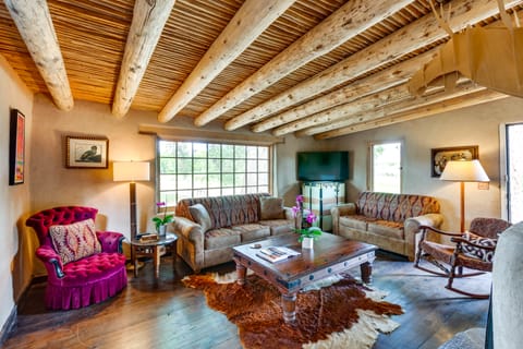 Historic Millicent Rogers Guest House w/ Hot Tub House in New Mexico