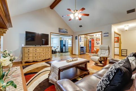 Dog-Friendly Alabama Retreat w/ Patio & Fire Pit! House in Mississippi