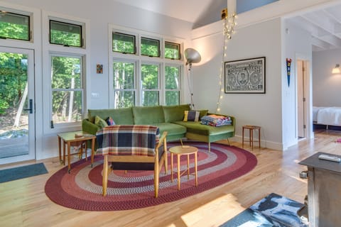 Pet-Friendly Studio w/ Views in Spruce Pine! Apartment in Mitchell County