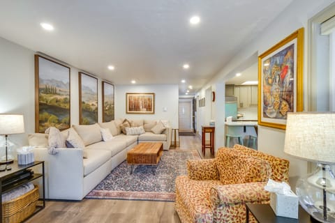 Hot Tub: Family Gem 3 Mi to Frisco Nordic Center Apartment in Frisco