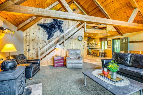 Lakefront Townsend Cabin w/ Fire Pit, Private Dock House in Wisconsin