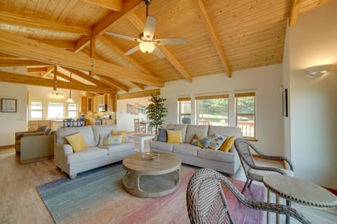 Inviting Manchester Home w/ Hot Tub Near Beach! House in Mendocino County