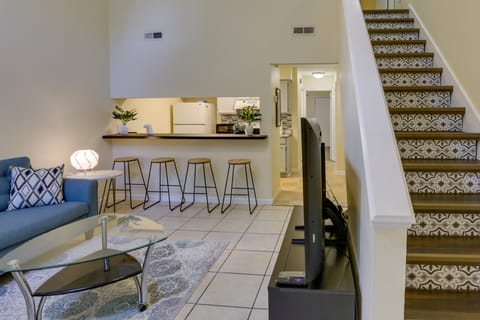 4 Mi to Dtwn: Pet-Friendly Abode in Tallahassee! Apartment in Tallahassee