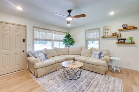 Pet-Friendly Alabama Retreat w/ Deck & Patio! House in Alabama