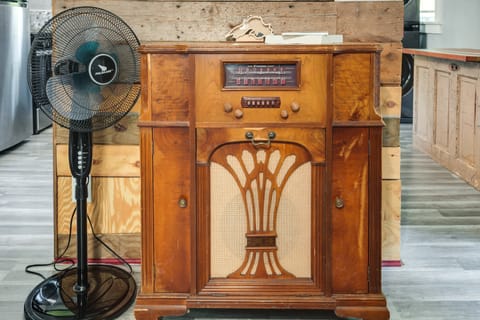 Pet-Friendly Michigan Getaway w/ Porch & Kayaks! House in Wisconsin