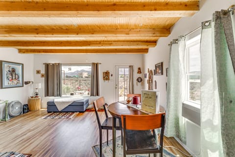 Pet-Friendly El Prado Vacation Rental w/ Views! Apartment in New Mexico