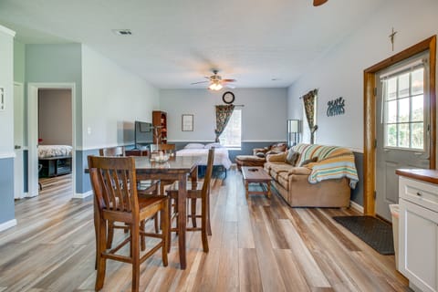 Kentucky Retreat Near Williamstown Lake! House in Ohio