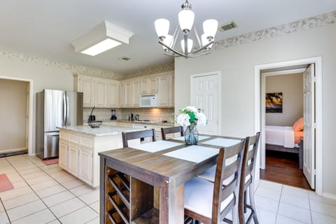 Spacious Sugar Land Home w/ Yard & Pool Access! House in Sugar Land