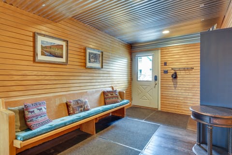 Spacious Old Forge Condo w/ Patio & Fire Pit! House in Old Forge