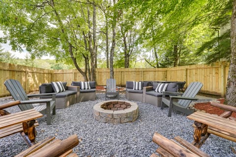 Spacious Old Forge Condo w/ Patio & Fire Pit! House in Old Forge