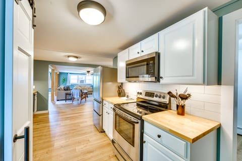 Conveniently Located Old Forge Condo Near Downtown Apartment in Old Forge