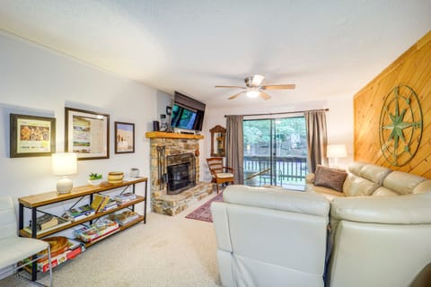 Ski, Hike & Explore! All-Season Condo in Beech Mtn Apartment in Beech Mountain