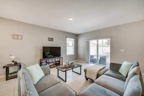 ~ 10 Mi to Animal Kingdom: Davenport Family Home House in Loughman