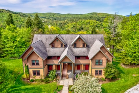 Castle Hill Resort Condo: 5 Mi to Slopes at Okemo! Apartment in Proctorsville
