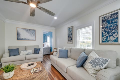 Walk to Water: Coastal-Chic Home Near Myrtle Beach House in Atlantic Beach