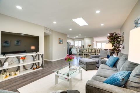 Golfer's Oasis! 55+ Sun City West Retreat w/ Pool House in Sun City West