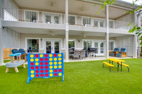 Hot Springs Retreat w/ Fireplace on Lake! Apartment in Hot Springs