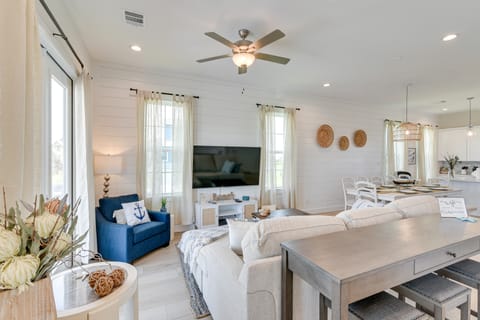 'Seas The Day:' Home w/ Pool Access in Galveston House in Galveston Island