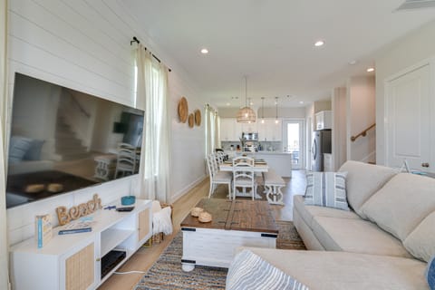 'Seas The Day:' Home w/ Pool Access in Galveston House in Galveston Island