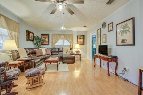 Peaceful Alabama Vacation Rental w/ Large Deck House in Alabama