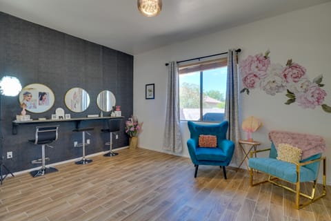 14 Mi to Dtwn: Tucson Escape w/ Patio! House in Arizona